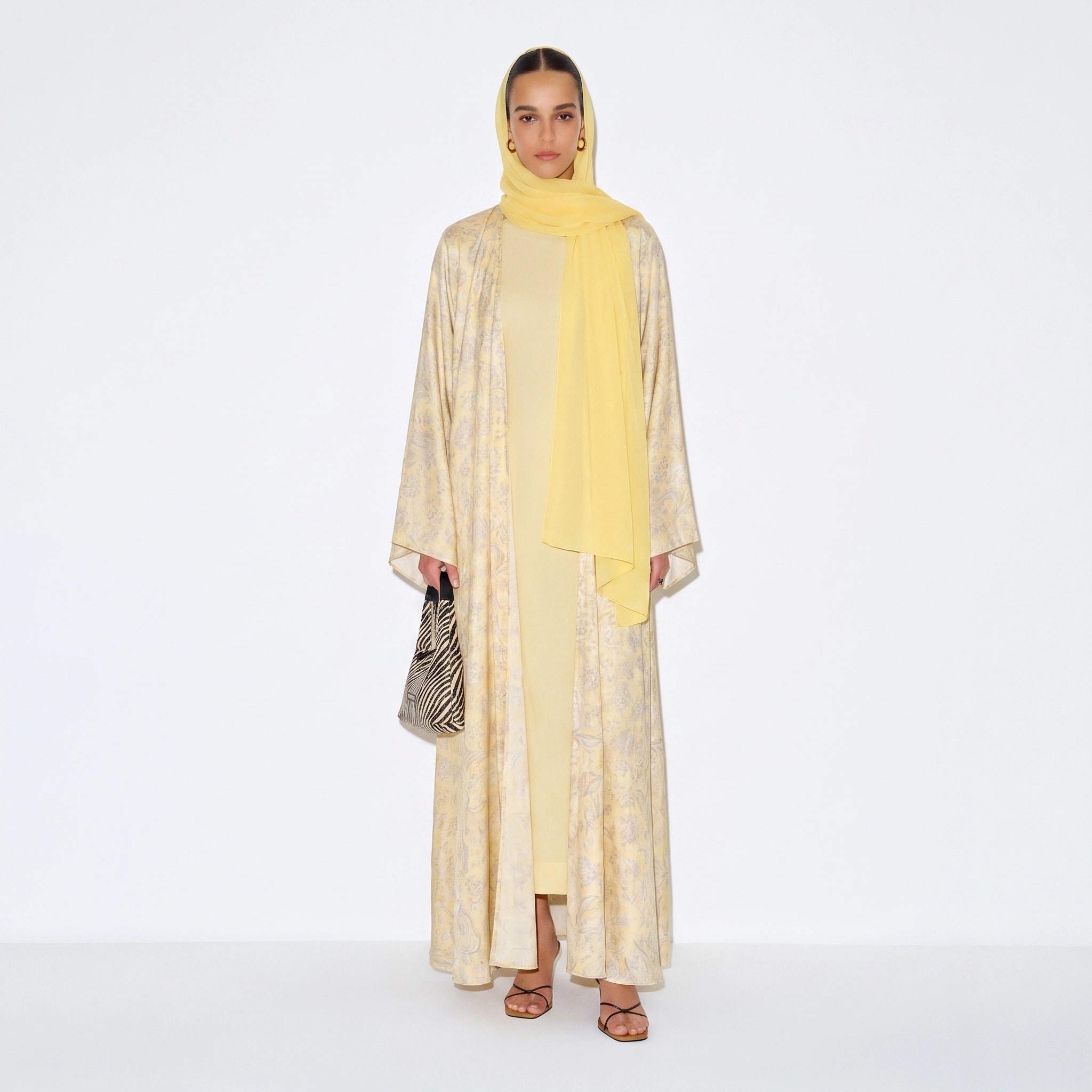 Vineyard Sunlight Abaya