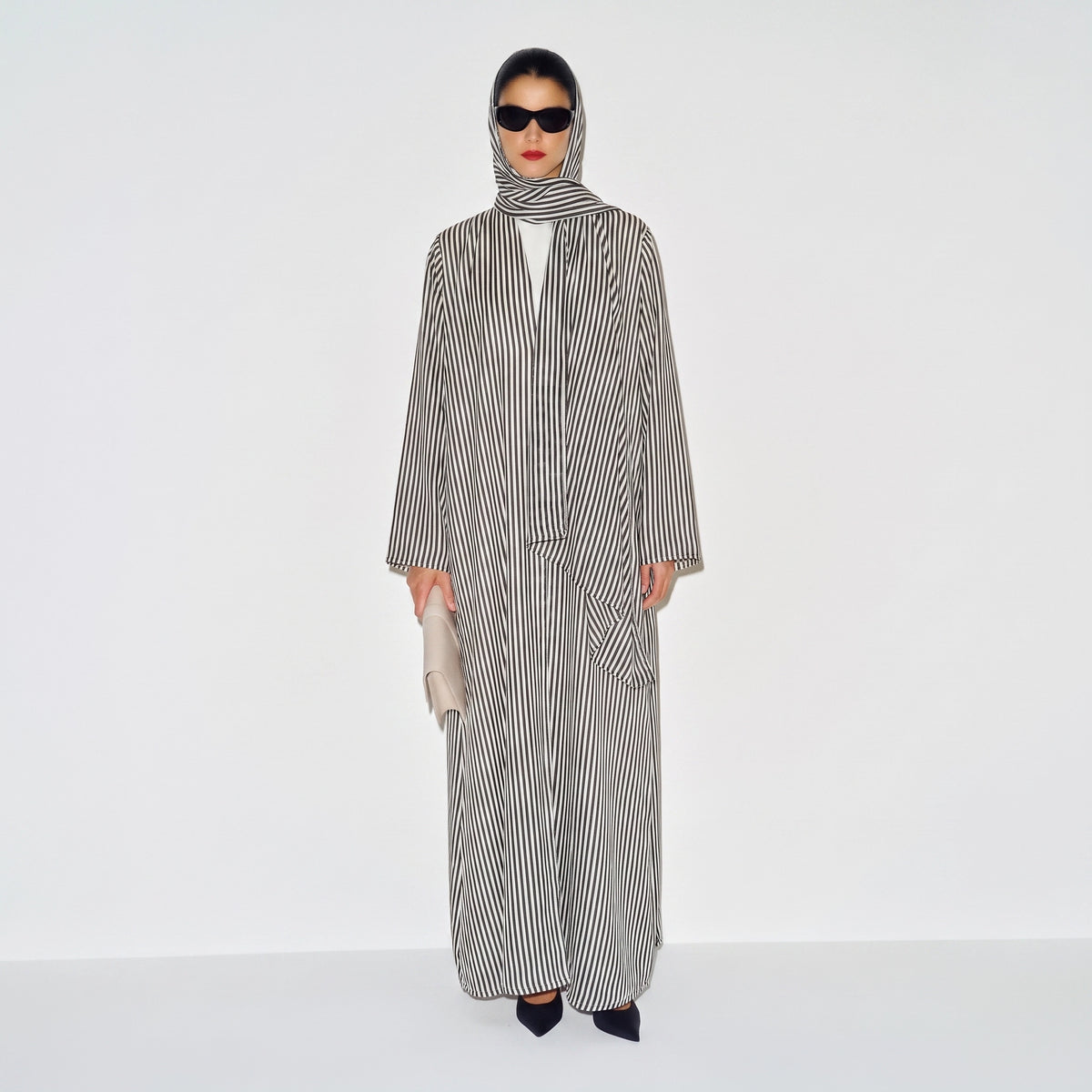 Louvre Line Abaya