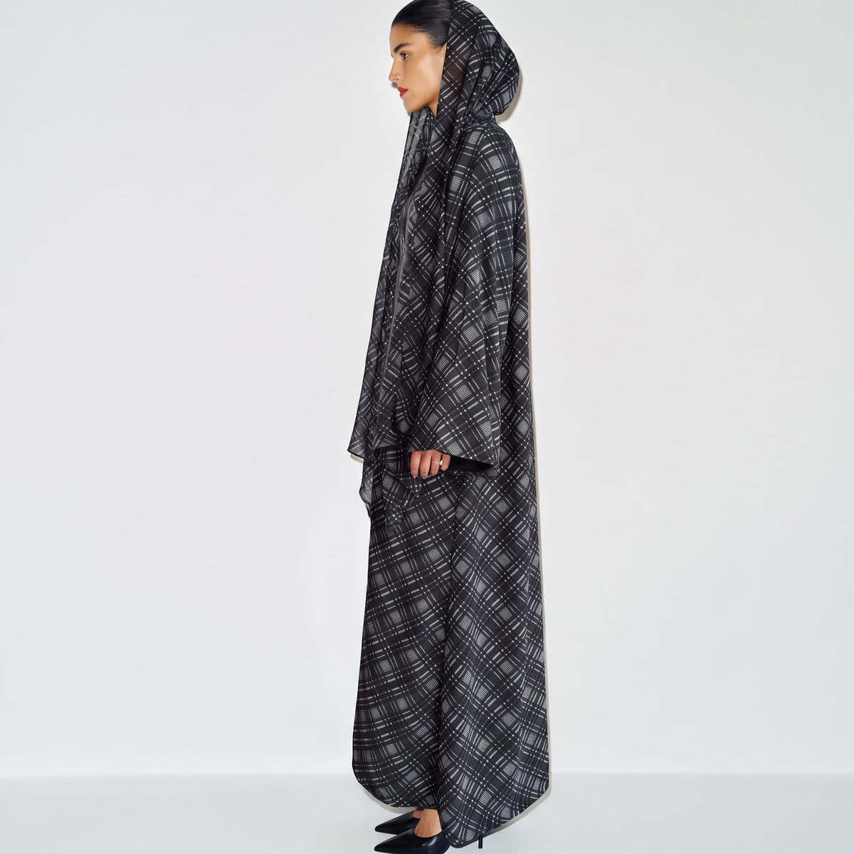 Onyx Plaid Abaya