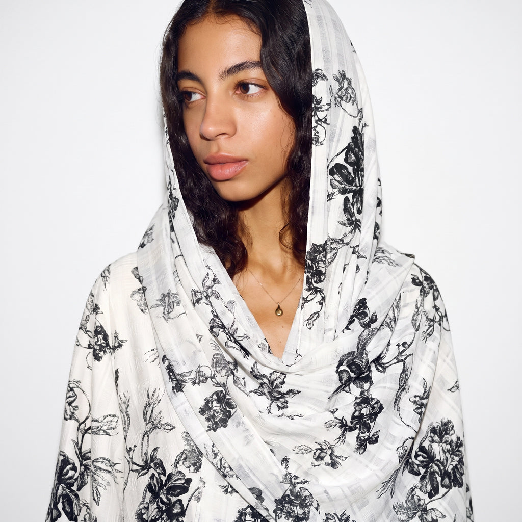 Ivory Toile Abaya