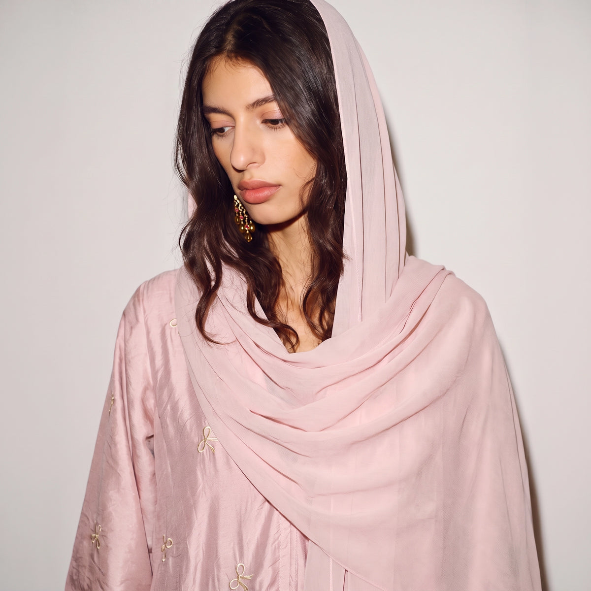Blush Bow Abaya