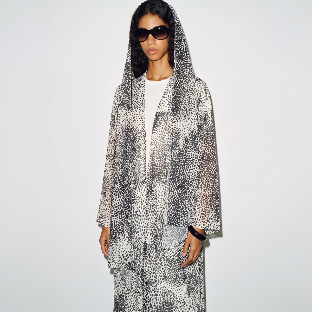 Snow Leopard Abaya